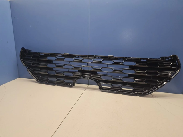 TOYOTA 5311242200 Решетка радиатора в наличии Харьков