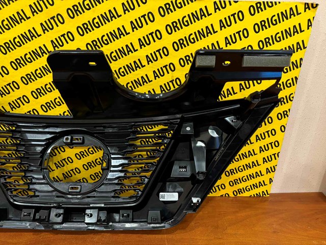 623109TG0A NISSAN Решетка радиатора купить в Ровно