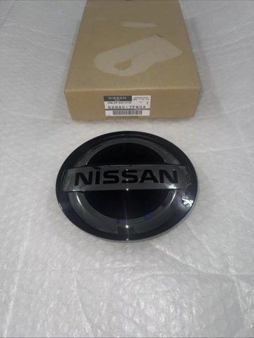 628907FW0A NISSAN Эмблема решетки радиатора купить в Хмельницкий