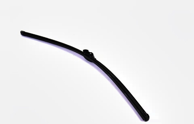 Щетка дворника левая 7L6955425A VAG