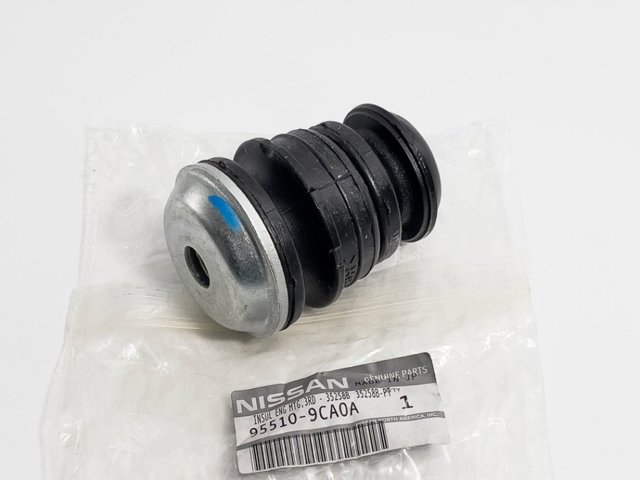 Подушка рамы (крепления кузова) 955109CA0A NISSAN