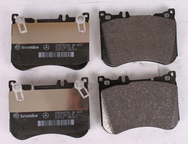 MERCEDES A0004201006 Передние тормозные колодки в наличии Черновцы