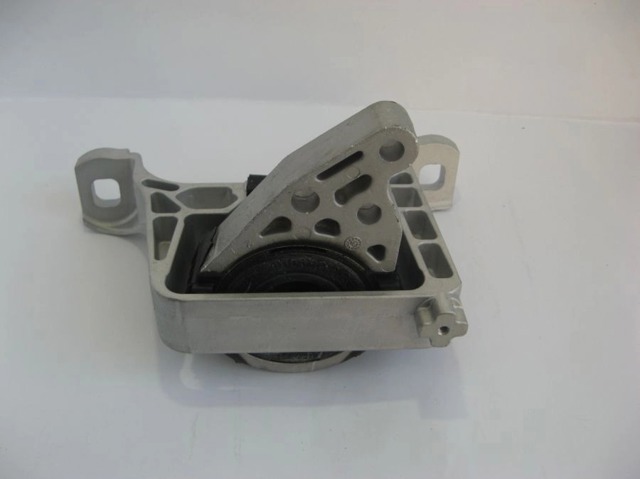 Опора двигателя B38M39060B MAZDA