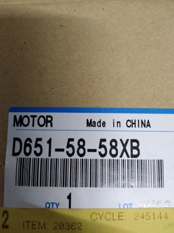 Мотор стеклоподъемника двери передней, правой D6515858XB MAZDA