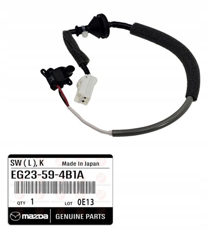 Кнопка привода замка двери передней, левой EG23594B1A MAZDA