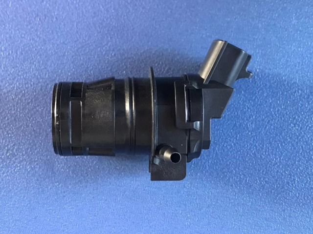 Электропомпа омывателя переднего стекла G22C67482 MAZDA