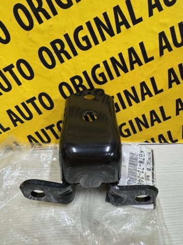 Завеса двери задней правой KB7W72240 MAZDA