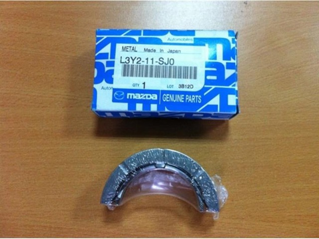 Полукольцо упорное (разбега) коленвала, STD, переднее L3Y211SJ0 MAZDA