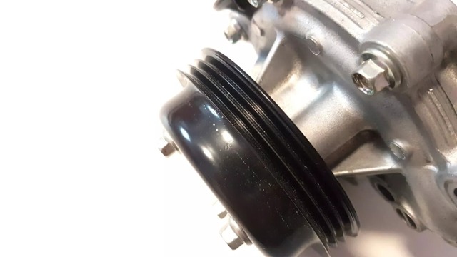 MAZDA PYFA15010D Помпа в наличии Харьков
