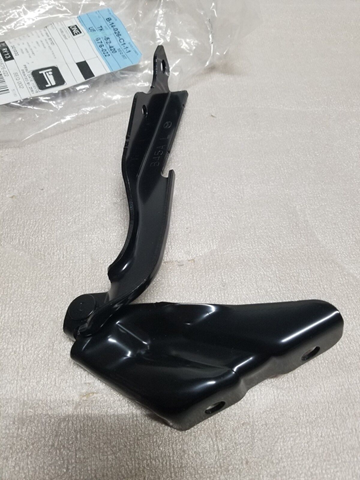 Завеса капота левая TK4852420 MAZDA