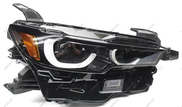 MAZDA VA4151030C Правая фара в наличии Николаев