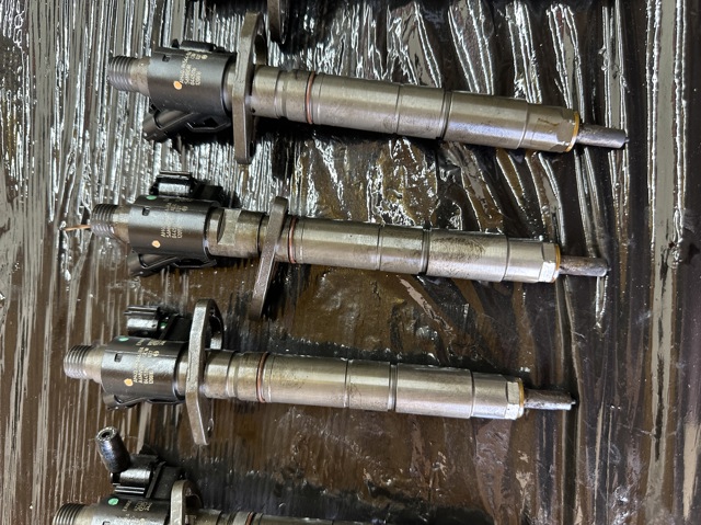 LAND ROVER AH4Q9K546BA Топливные форсунки в наличии Винница