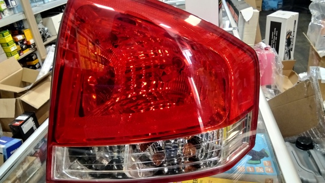 Задняя левая фара 924011H300 HYUNDAI