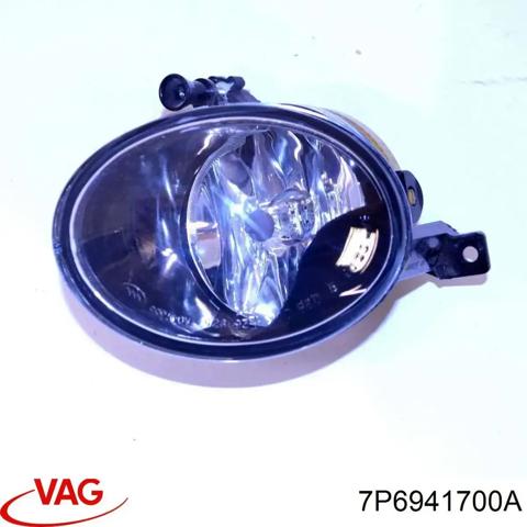 Правая противотуманная фара 7P6941700A VAG