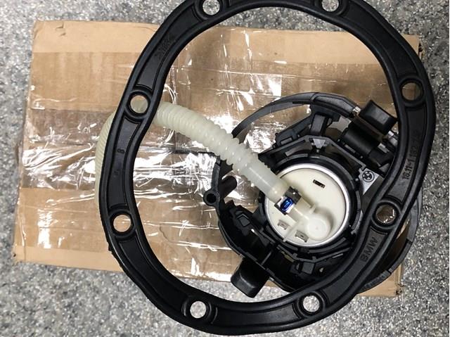 Насос погружной в баке 16141183947 BMW