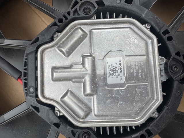 VAG 8W0959455T Электровентилятор охлаждения в наличии Житомир