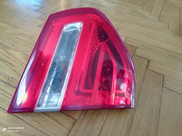 Задняя левая внутренняя фара 9653547777 PEUGEOT