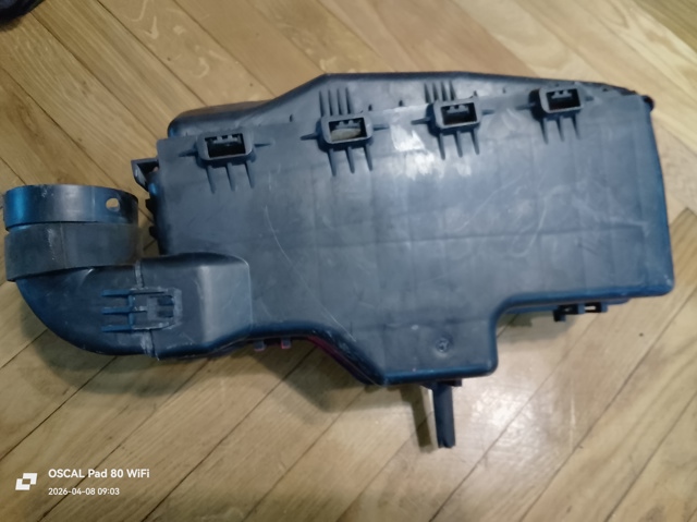 Корпус воздушного фильтра Ситроен С4 1