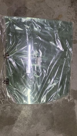 NISSAN 823019U000 Стекло двери задней левой в наличии Винница