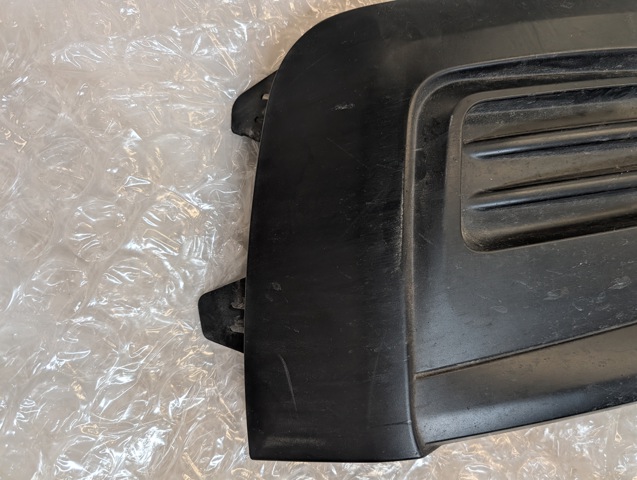 9816764180 PEUGEOT Решетка бампера переднего правая купить в Киев