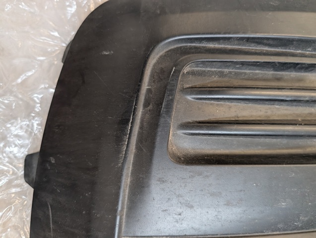 PEUGEOT 9816764180 Решетка бампера переднего правая в наличии Черновцы