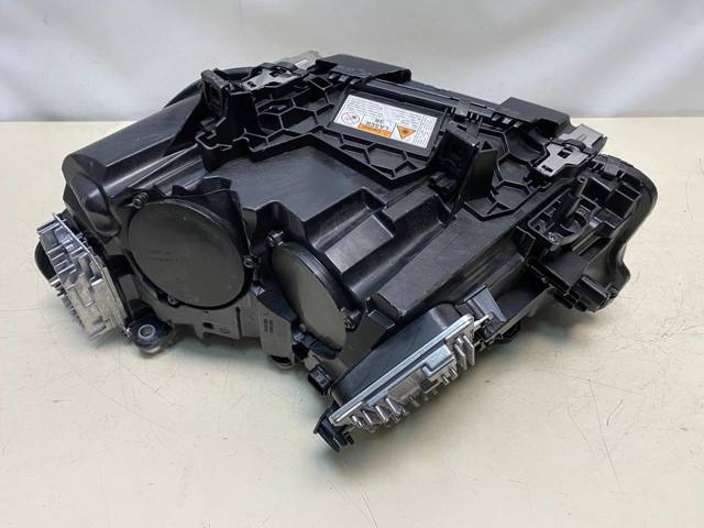 BMW 63115A0E614 Фара правая в наличии Хмельницкий