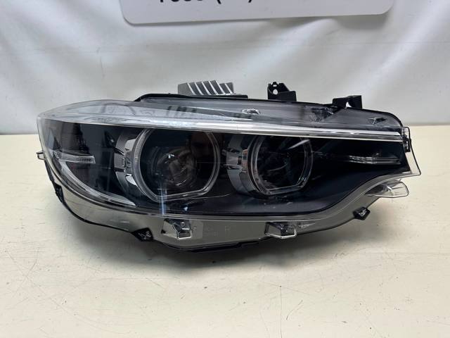 Фара передняя правая 63117478158 BMW