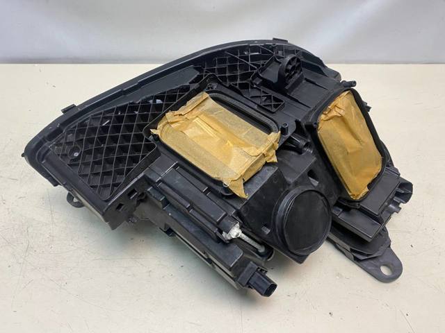 MERCEDES A2138202161 Левая фара в наличии Хмельницкий