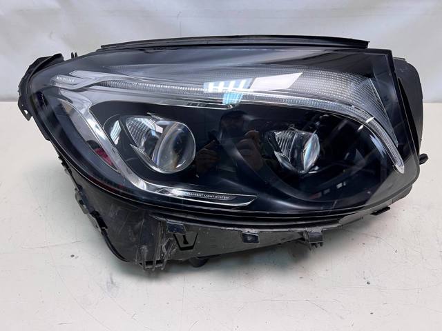 Правая блок фара A2539061601 MERCEDES