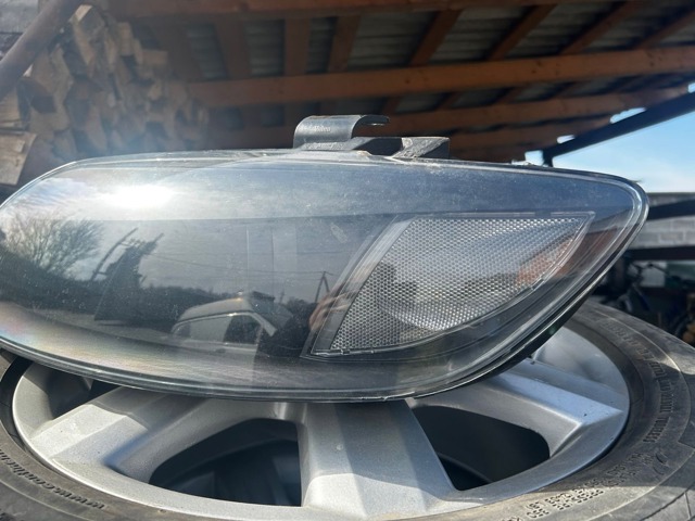 Фара комбинированная, передняя 4L0941004 VAG