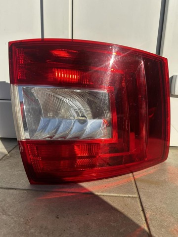 Фонарь задний правый Skoda Octavia 3 A7