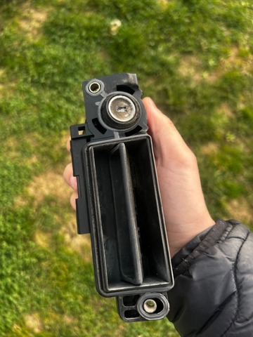 Замок крышки багажника A2037500693 MERCEDES