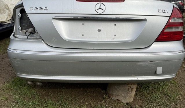 Бампер задний A2118800740 MERCEDES