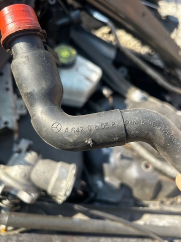 Трубка отвода картерных газов A6420160581 MERCEDES