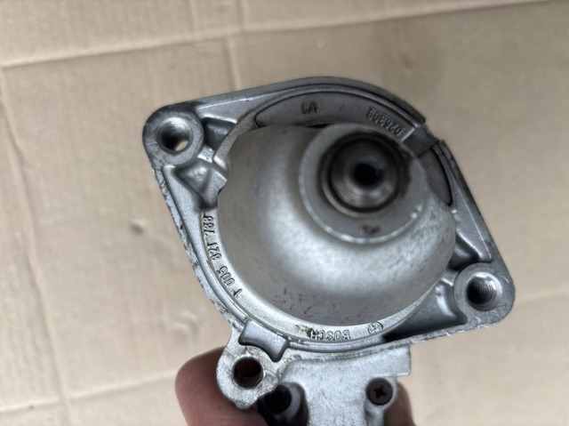 0001108157 BOSCH Стартер купить в Киев