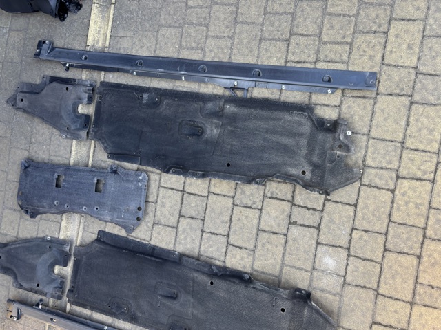 4M4825213D Защита днища левая купить Одесса