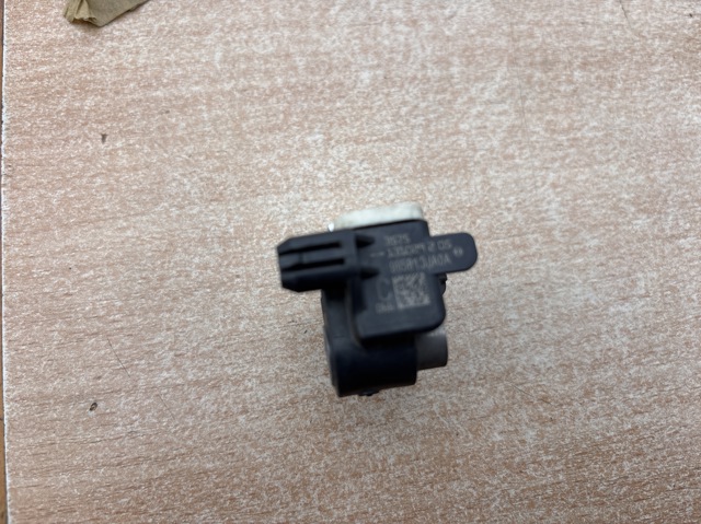 NISSAN 985813JA0A Датчик удара в наличии Полтава