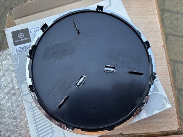 A0008880400 MERCEDES Эмблема решетки радиатора купить в Каменское