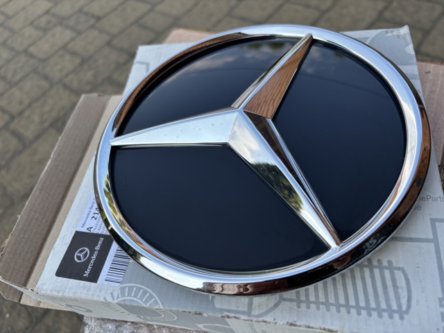 A0008880400 MERCEDES Эмблема решетки радиатора купить в Одесса