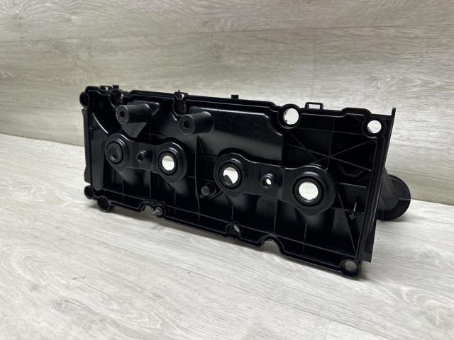 04L103469 VAG Крышка клапанная купить в Николаев