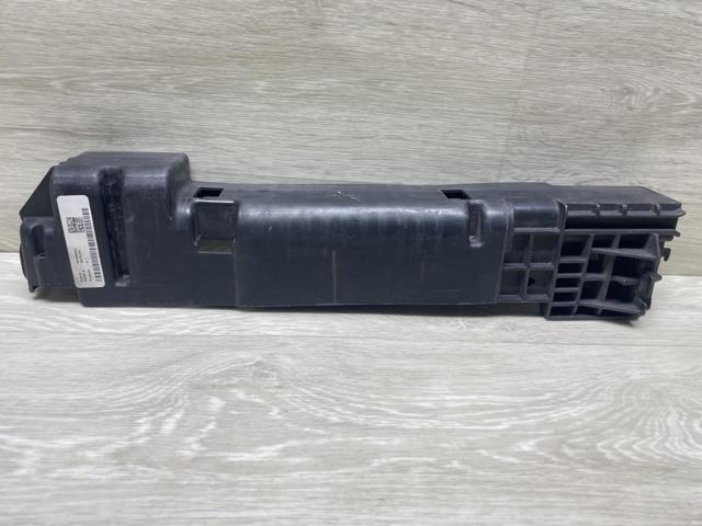 Кронштейн радиатора правый 17117593839 BMW