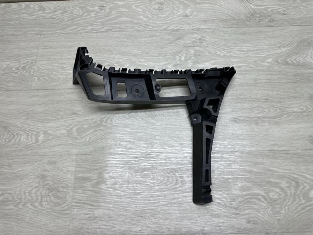 Правый кронштейн крепления бампера заднего 1T0807394D VAG