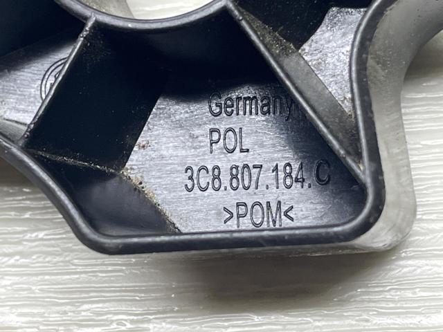 3C8807184C VAG Направляющая переднего бампера правая купить в Львов