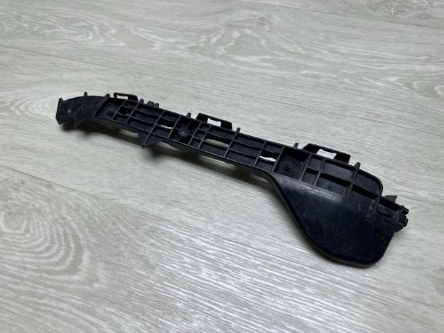 TOYOTA 5257576010 Кронштейн бампера заднего правый в наличии Ирпень
