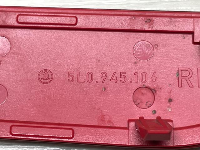 5L0945106 Правый катафот заднего бампера купить Черкассы