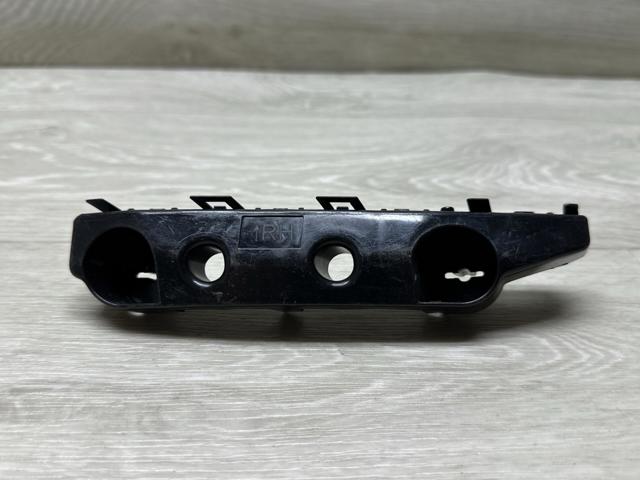 622243ZL0A NISSAN Кронштейн бампера переднего правый купить в Черновцы