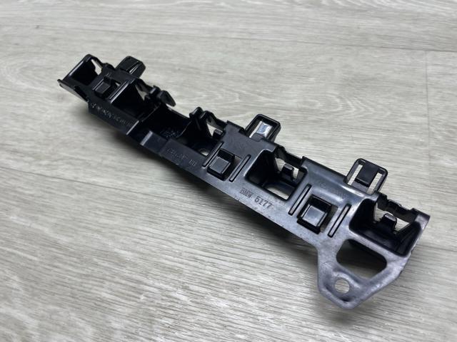 7387342 BMW Кронштейн наружной накладки порога правой купить в Павлоград