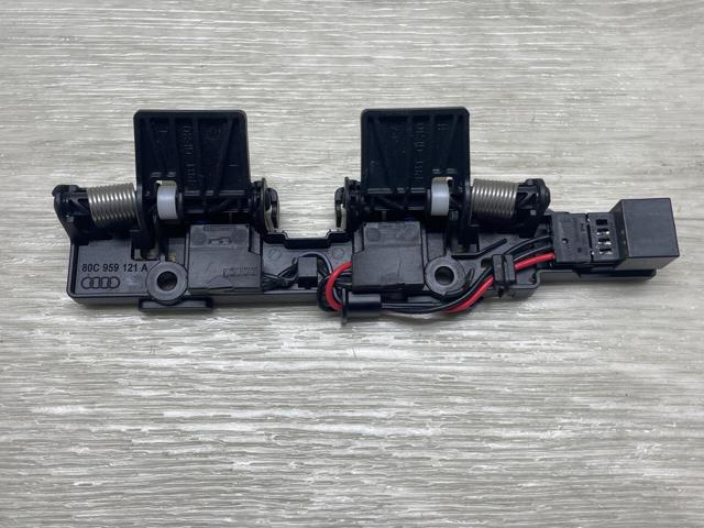 Датчик открытия крышки багажника/задней двери (ляды) 80C959121A VAG