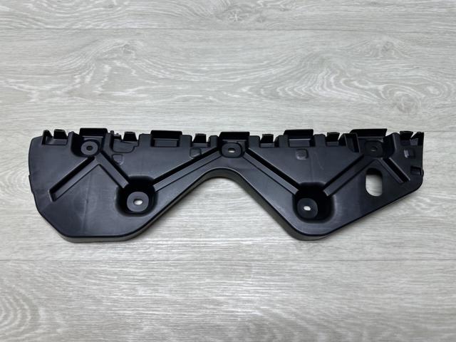 Правый кронштейн заднего бампера 850447121R RENAULT