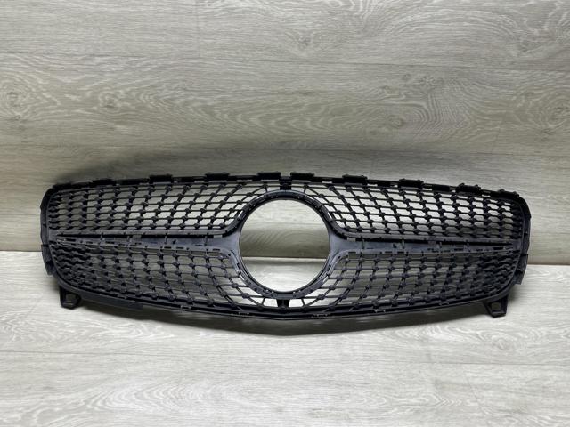 Решетка радиатора A1768881760 MERCEDES